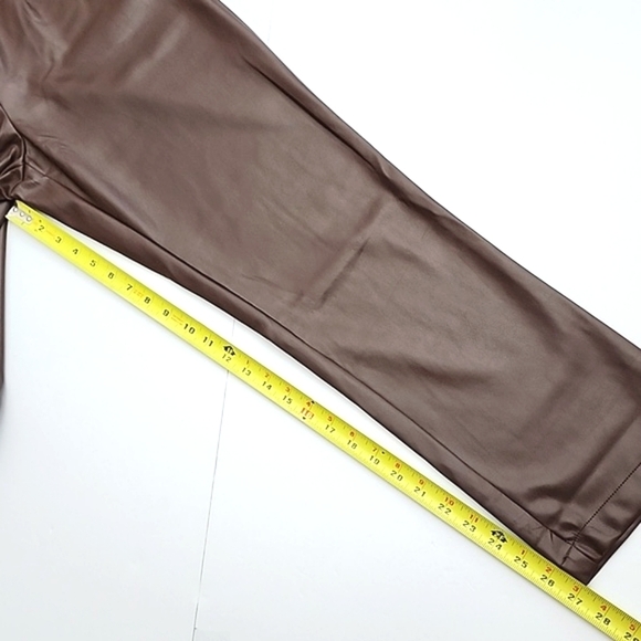 DNKY Jeans Women's Brown Faux Leather Pants Straight Leg Pockets Size Medium - Picture 11 of 11